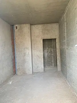 Satılır 3 otaqlı mənzil 130 m²