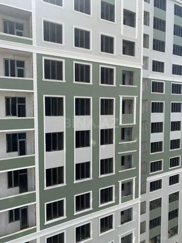 Satılır 3 otaqlı mənzil 130 m²