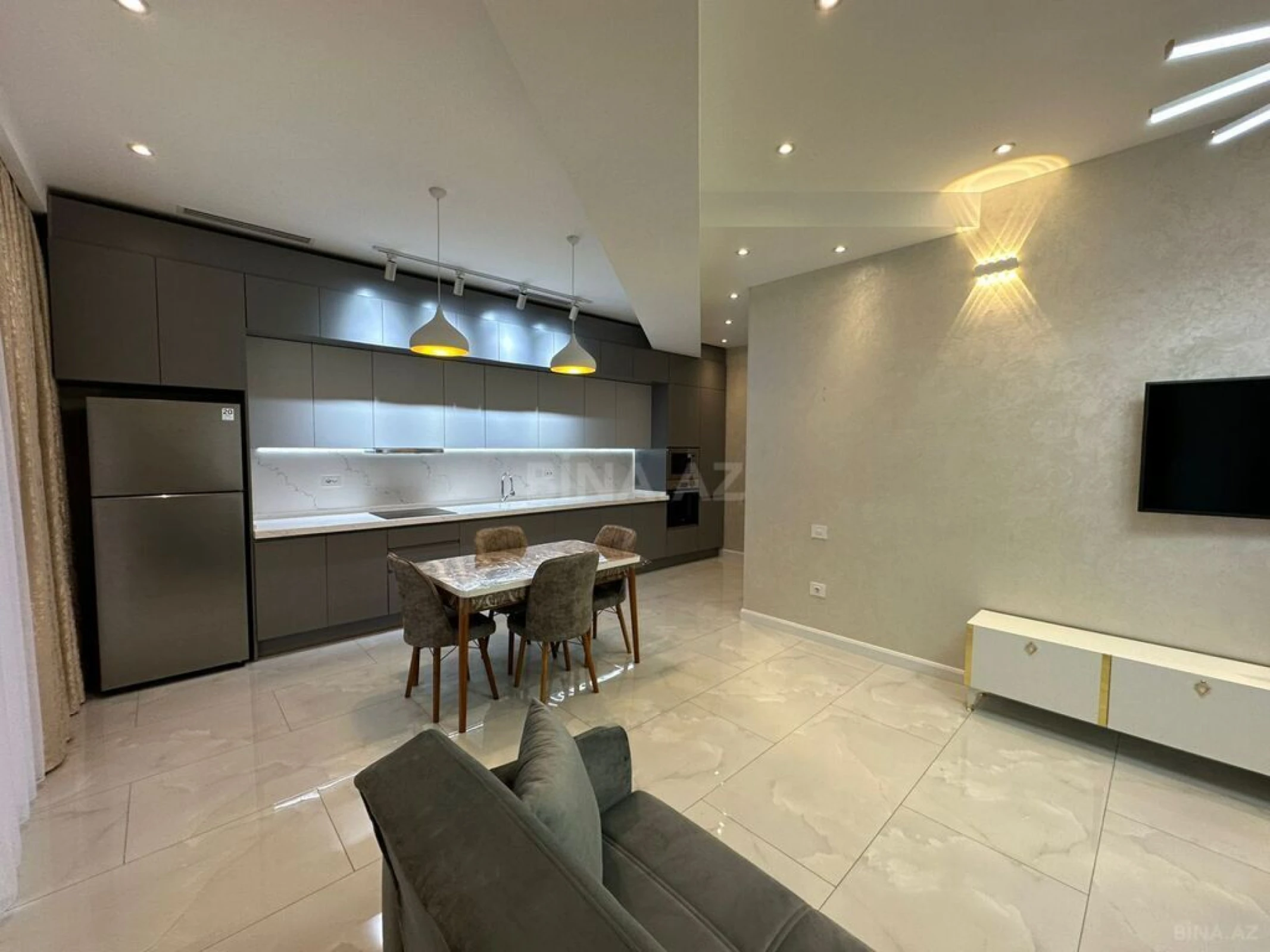 Kirayə verilir 3 otaqlı mənzil 110 m²
