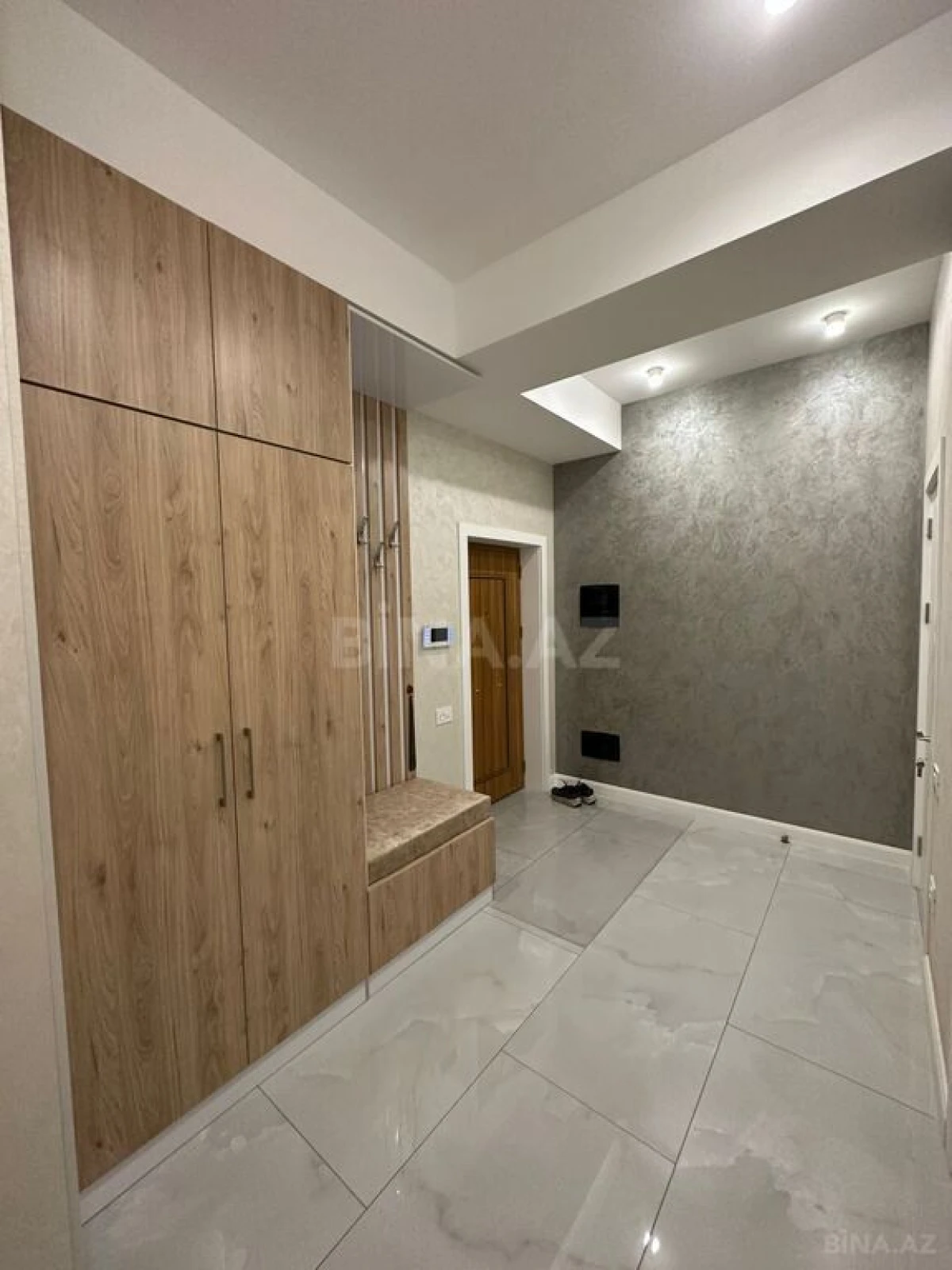 Kirayə verilir 3 otaqlı mənzil 110 m²
