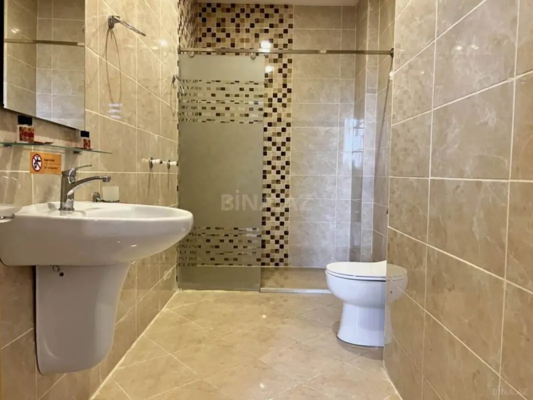Kirayə verilir 4 otaqlı mənzil 207 m²