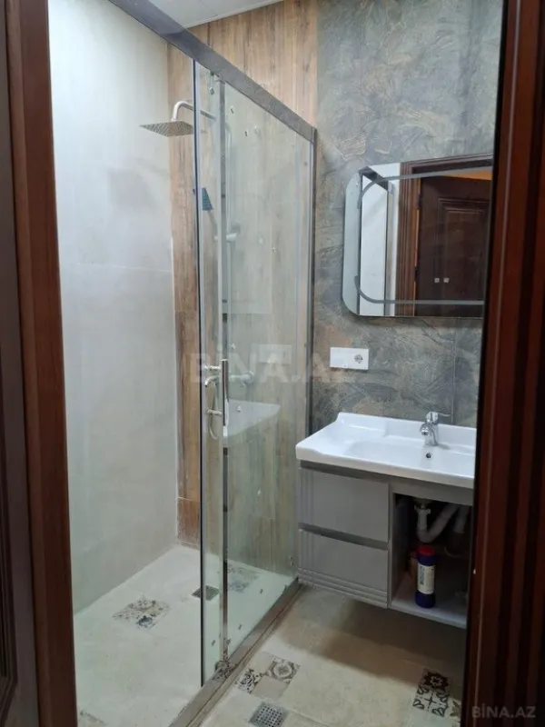 Kirayə verilir 2 otaqlı mənzil 90 m²