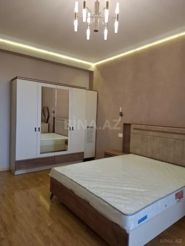 Kirayə verilir 2 otaqlı mənzil 90 m²