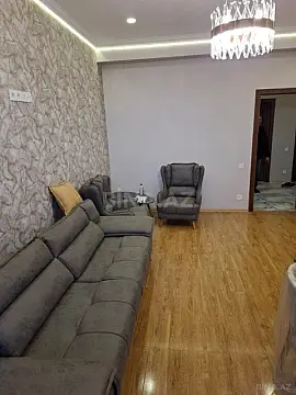 Kirayə verilir 2 otaqlı mənzil 90 m²