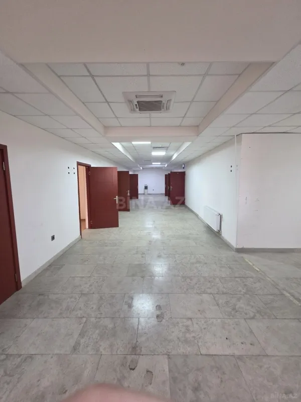 Kirayə verilir obyekt 3100 m²
