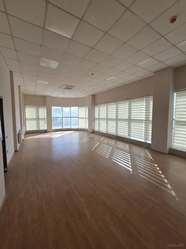 Kirayə verilir obyekt 3100 m²