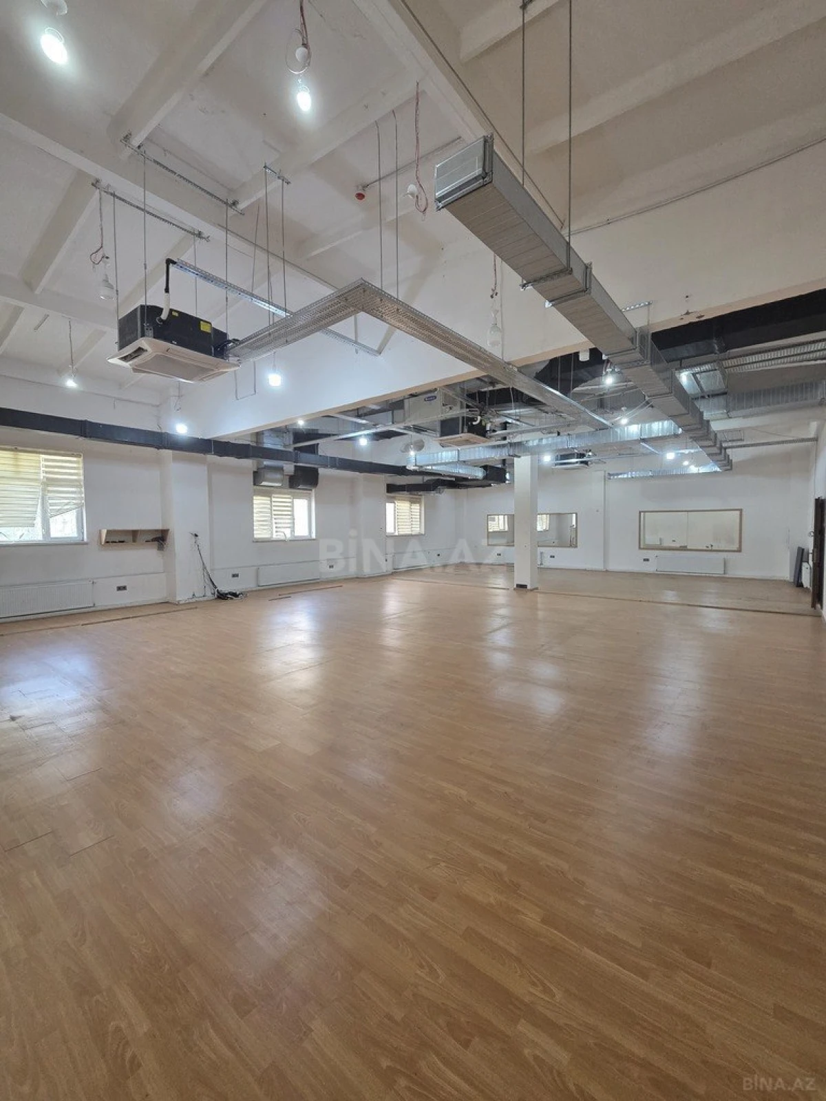 Kirayə verilir obyekt 3100 m²