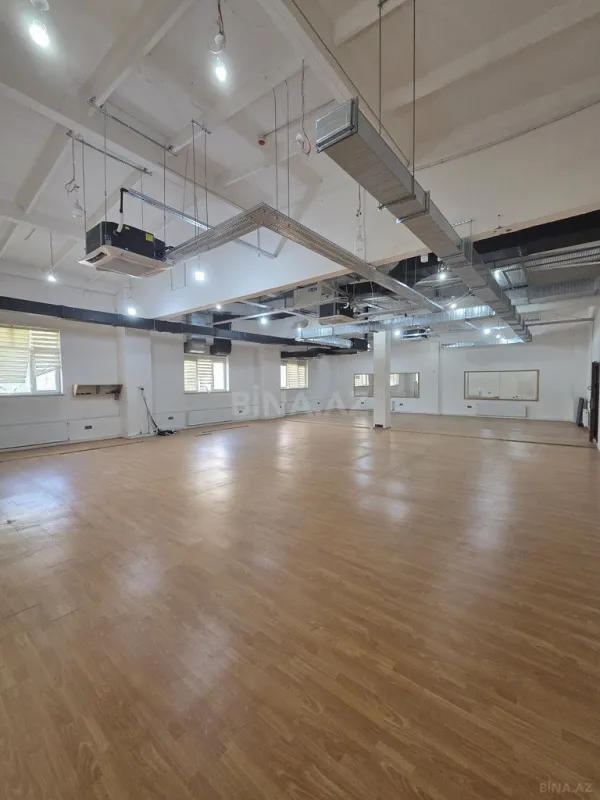 Kirayə verilir obyekt 3100 m²