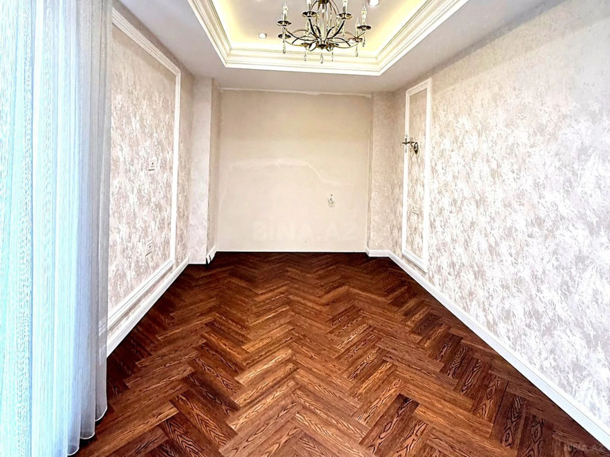 Satılır 3 otaqlı mənzil 107 m²