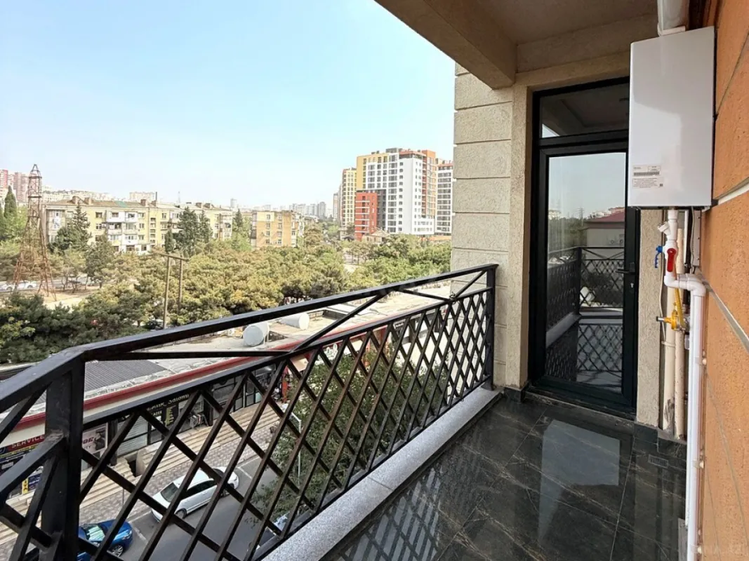 Satılır 3 otaqlı mənzil 107 m²