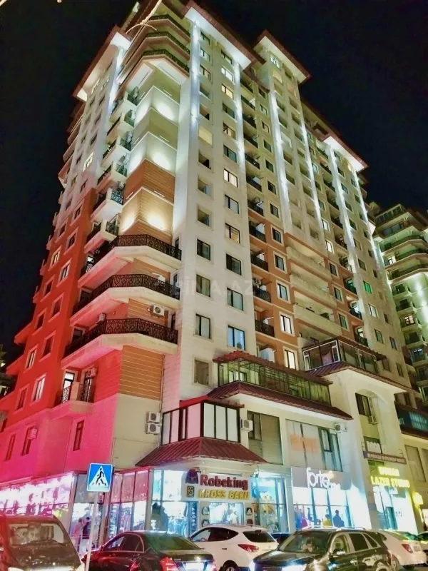 Satılır 3 otaqlı mənzil 107 m²
