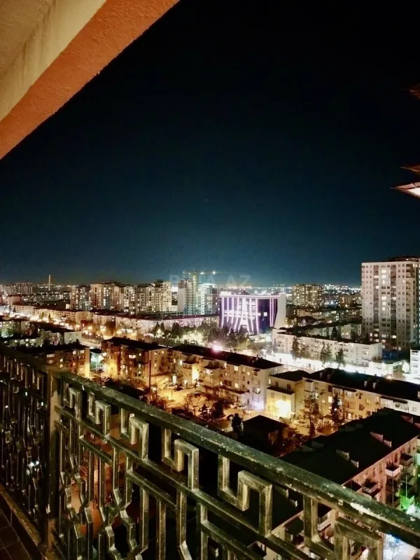 Satılır 3 otaqlı mənzil 107 m²