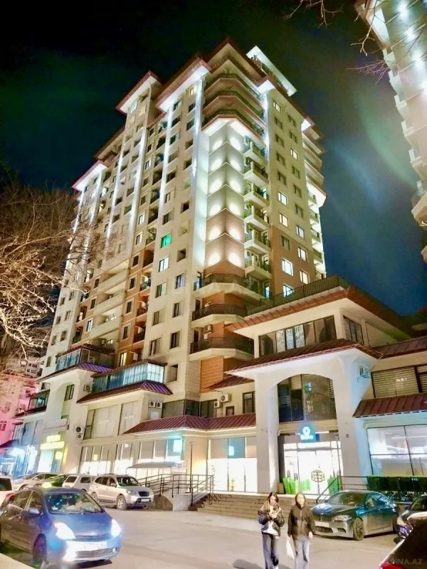 Satılır 3 otaqlı mənzil 107 m²