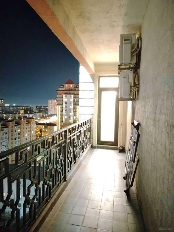 Satılır 3 otaqlı mənzil 107 m²