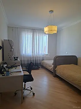 Satılır 3 otaqlı mənzil 107 m²