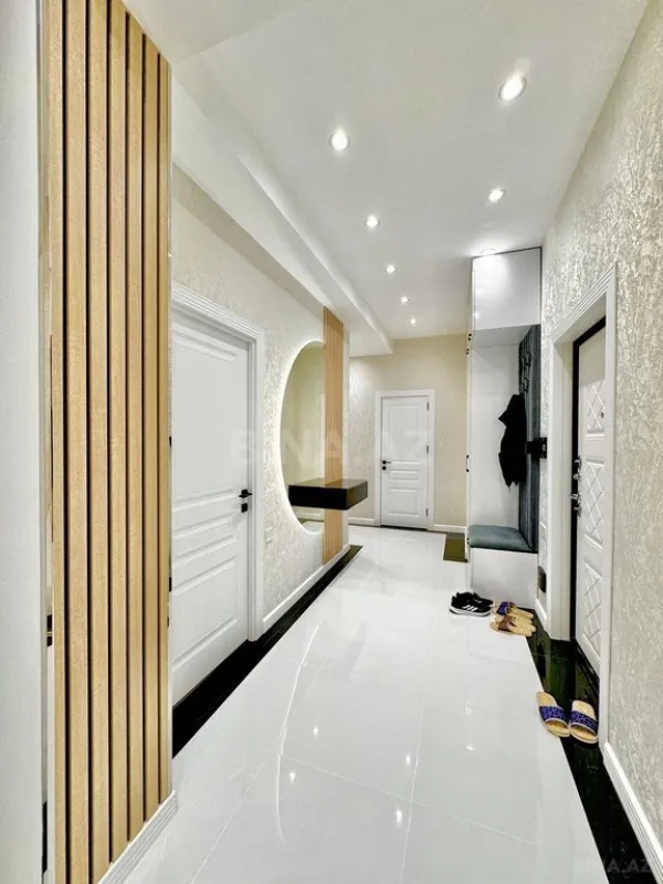 Satılır 2 otaqlı mənzil 85 m²