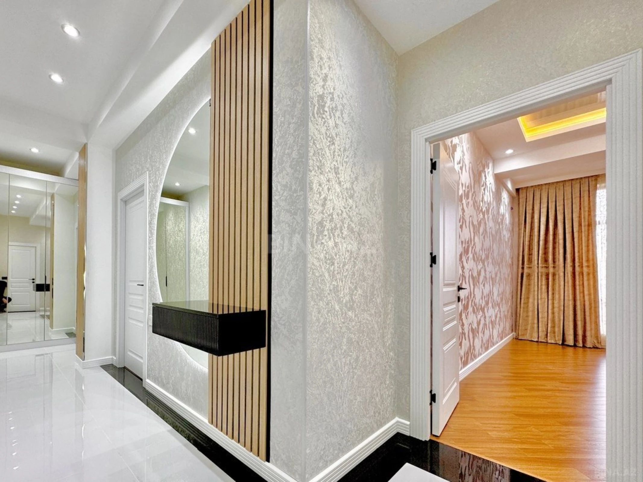 Satılır 2 otaqlı mənzil 85 m²