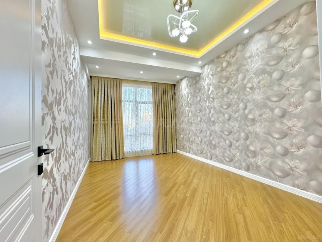 Satılır 2 otaqlı mənzil 85 m²