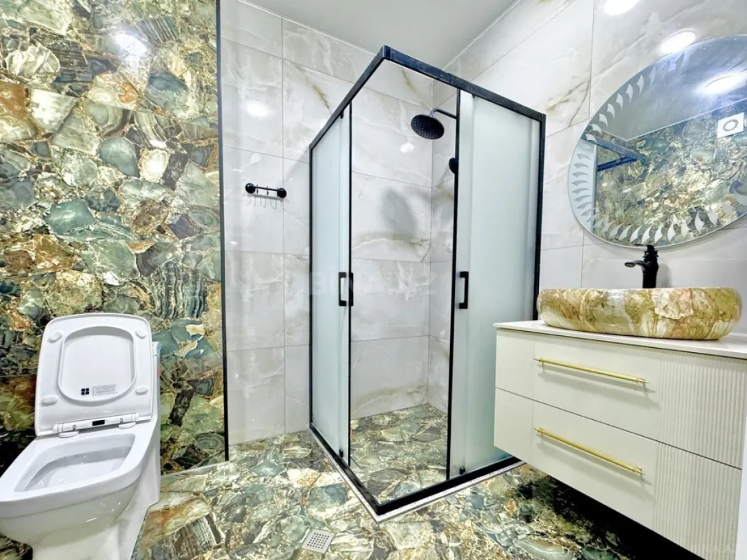 Satılır 2 otaqlı mənzil 85 m²