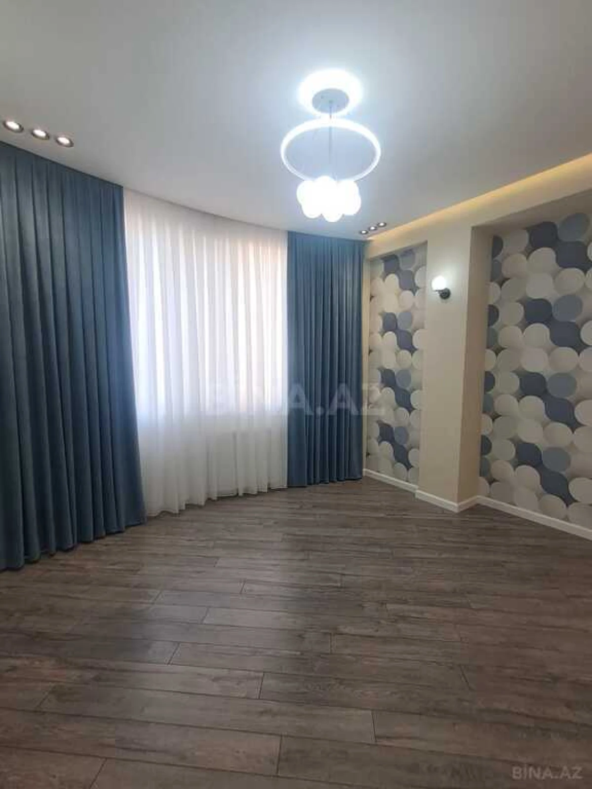 Satılır 3 otaqlı mənzil 100 m²