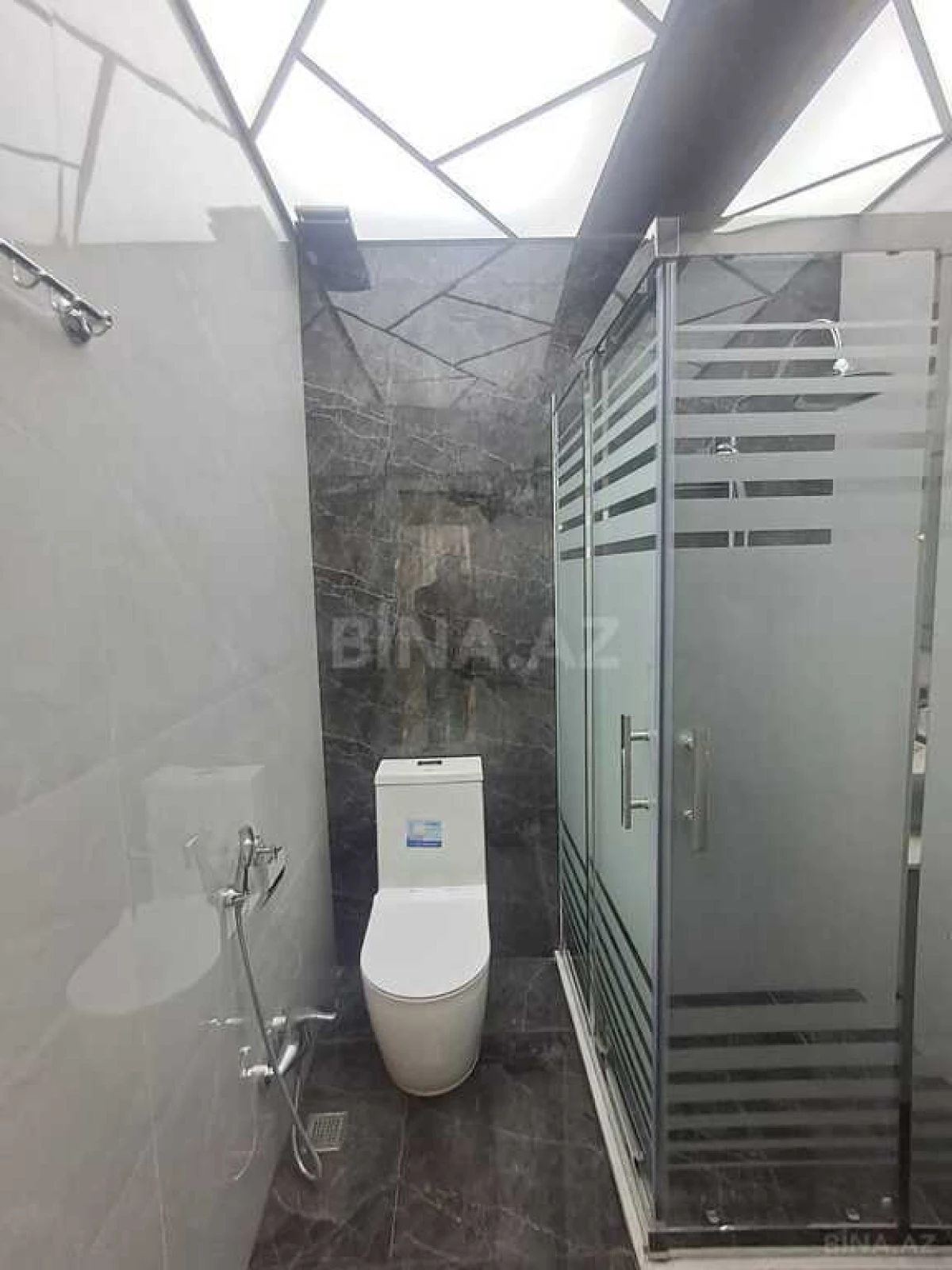 Satılır 3 otaqlı mənzil 100 m²