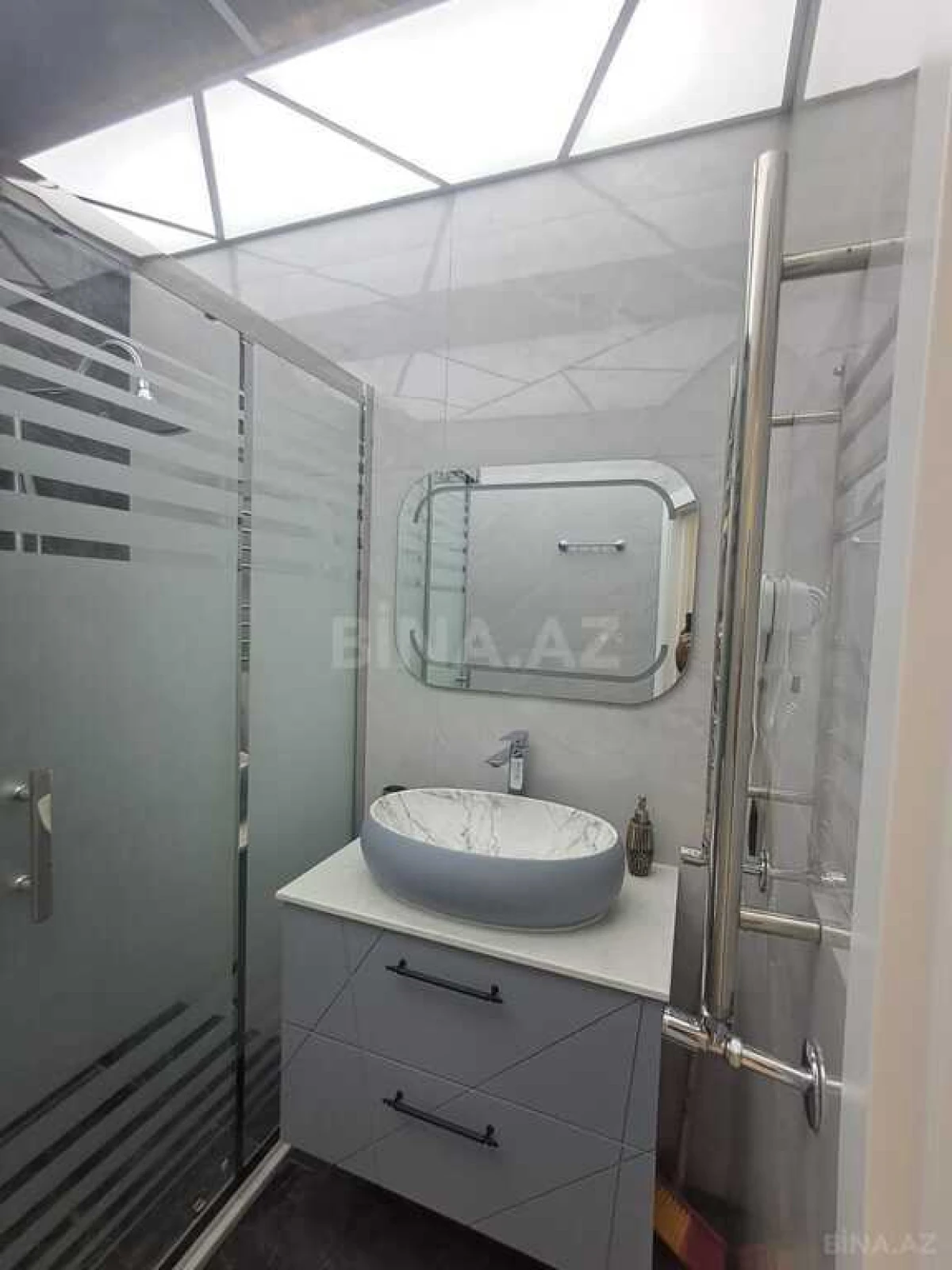 Satılır 3 otaqlı mənzil 100 m²