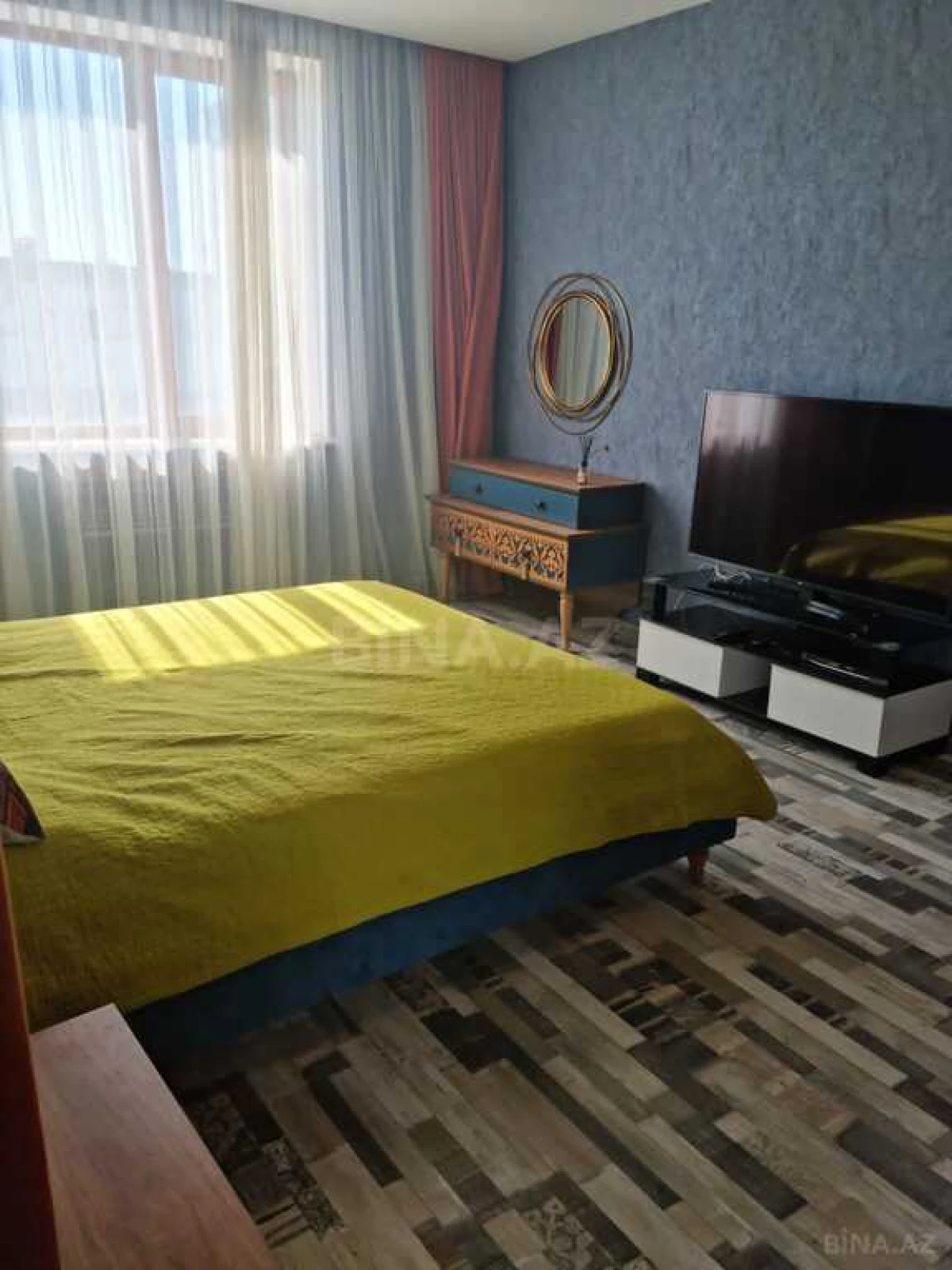 Satılır 4 otaqlı mənzil 158 m²