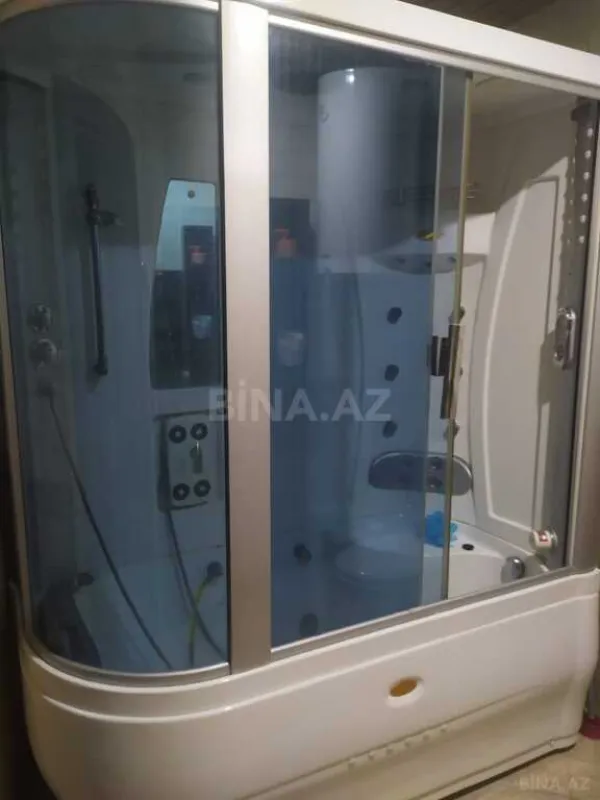 Satılır 4 otaqlı mənzil 158 m²
