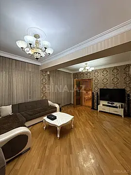 Satılır 4 otaqlı mənzil 123 m²