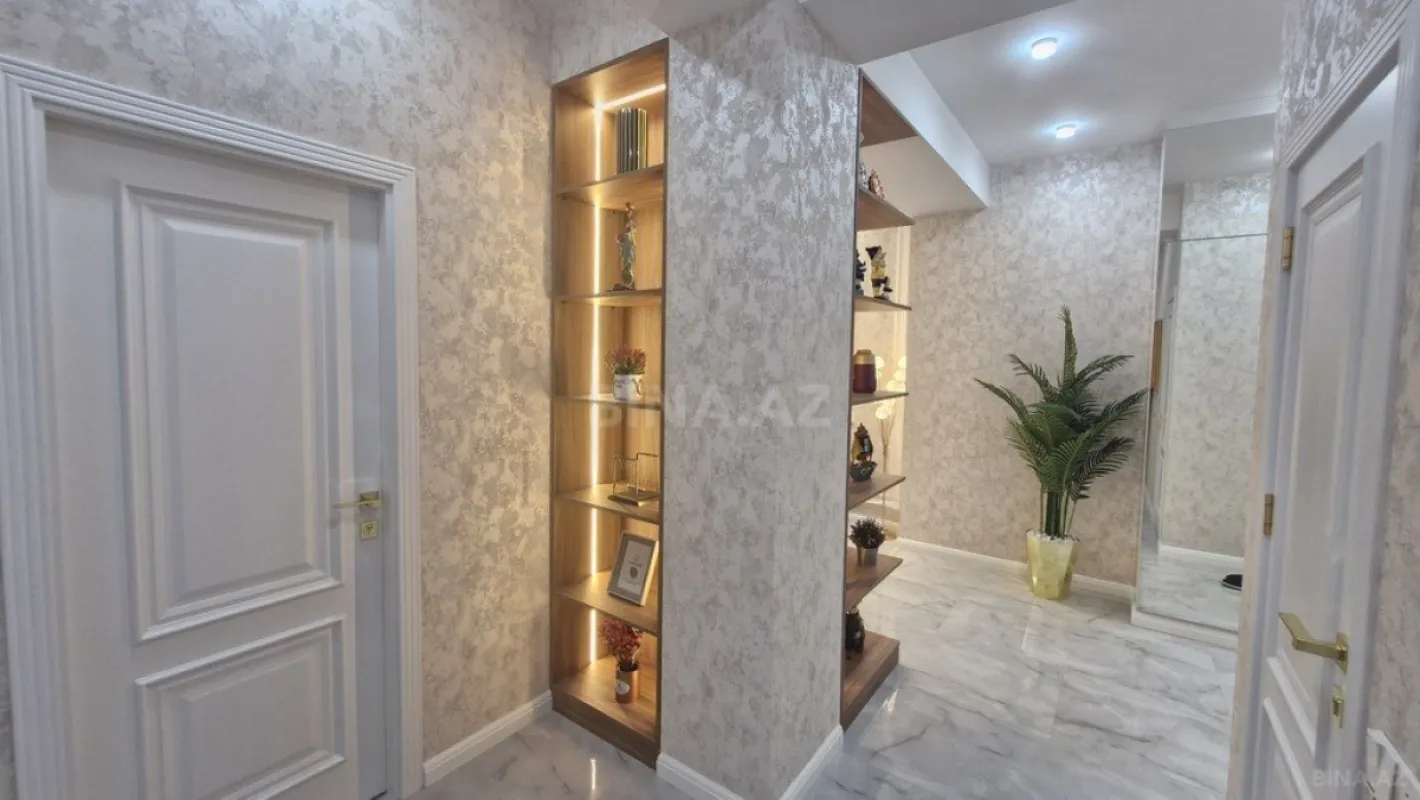 Satılır 3 otaqlı mənzil 82 m²