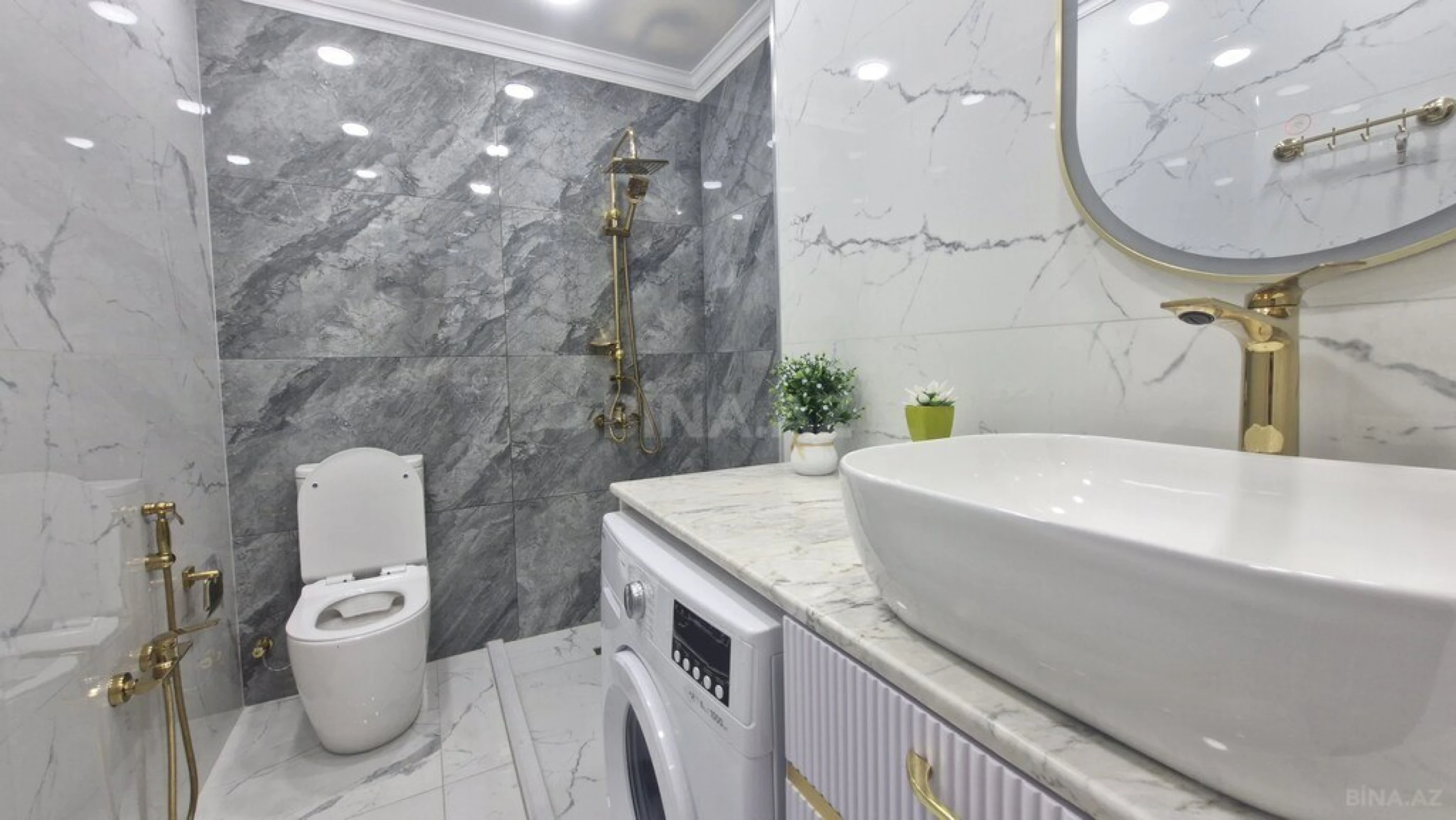 Satılır 3 otaqlı mənzil 82 m²
