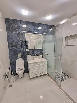 Satılır 3 otaqlı mənzil 156 m²