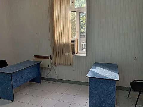 Kirayə verilir 1 otaqlı ofis 18 m²