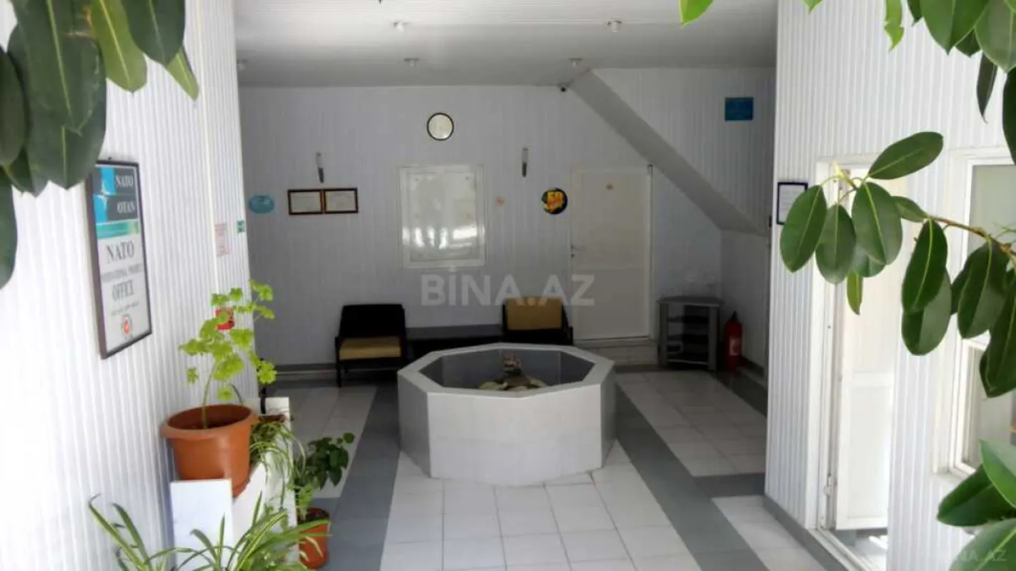 Kirayə verilir 1 otaqlı ofis 18 m²