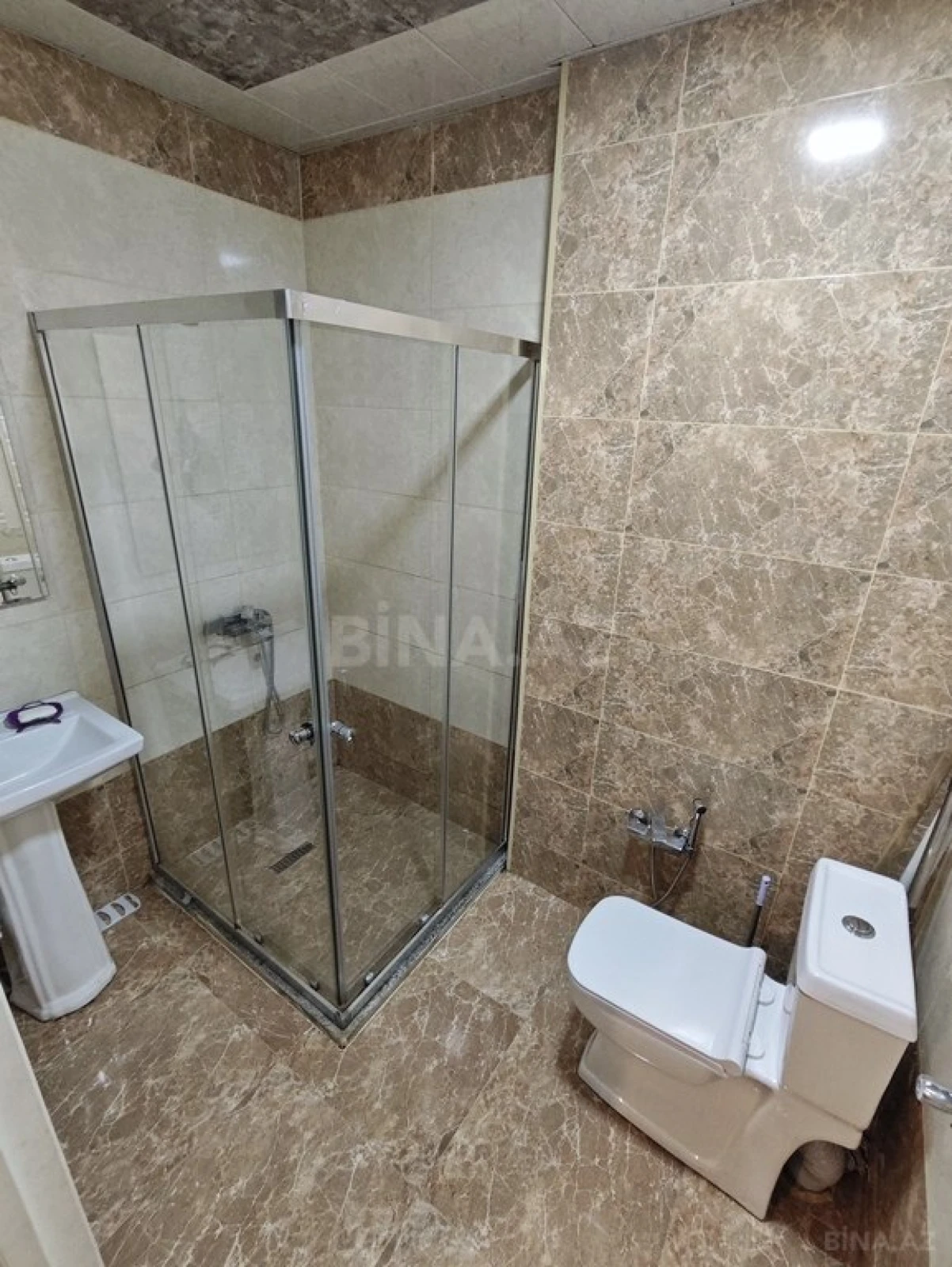 Satılır 2 otaqlı mənzil 58 m²