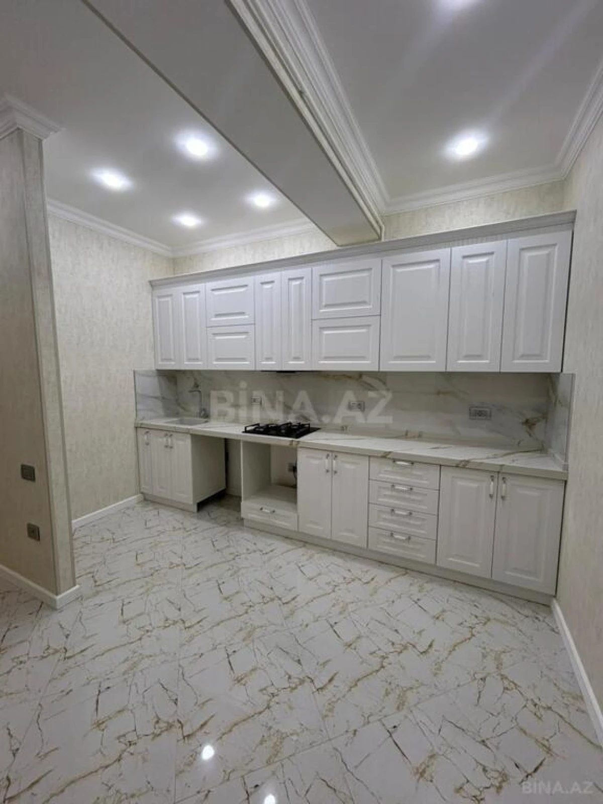 Satılır 3 otaqlı mənzil 95 m²