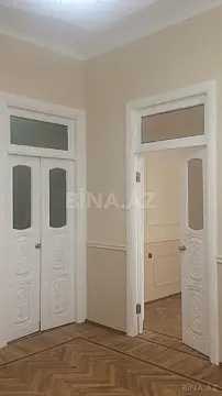 Kirayə verilir 3 otaqlı ofis 60 m²