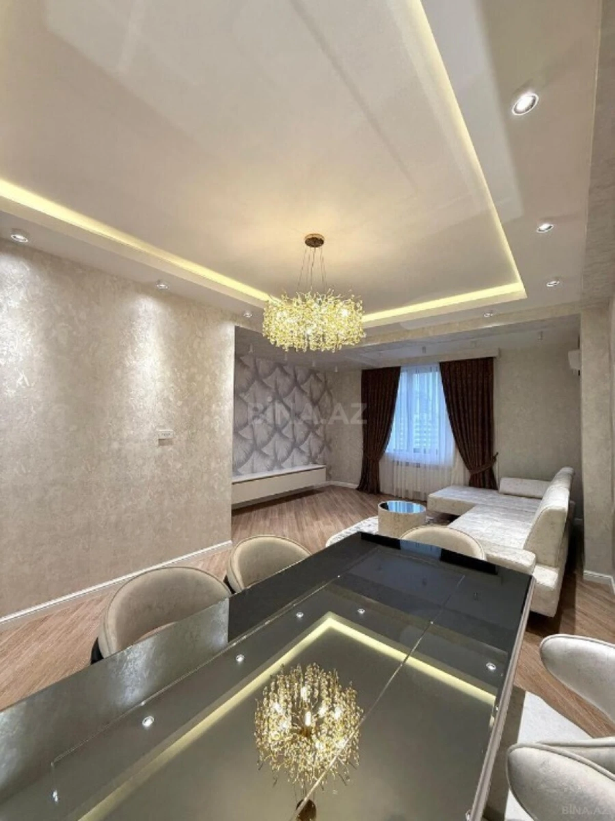 Satılır 3 otaqlı mənzil 128 m²