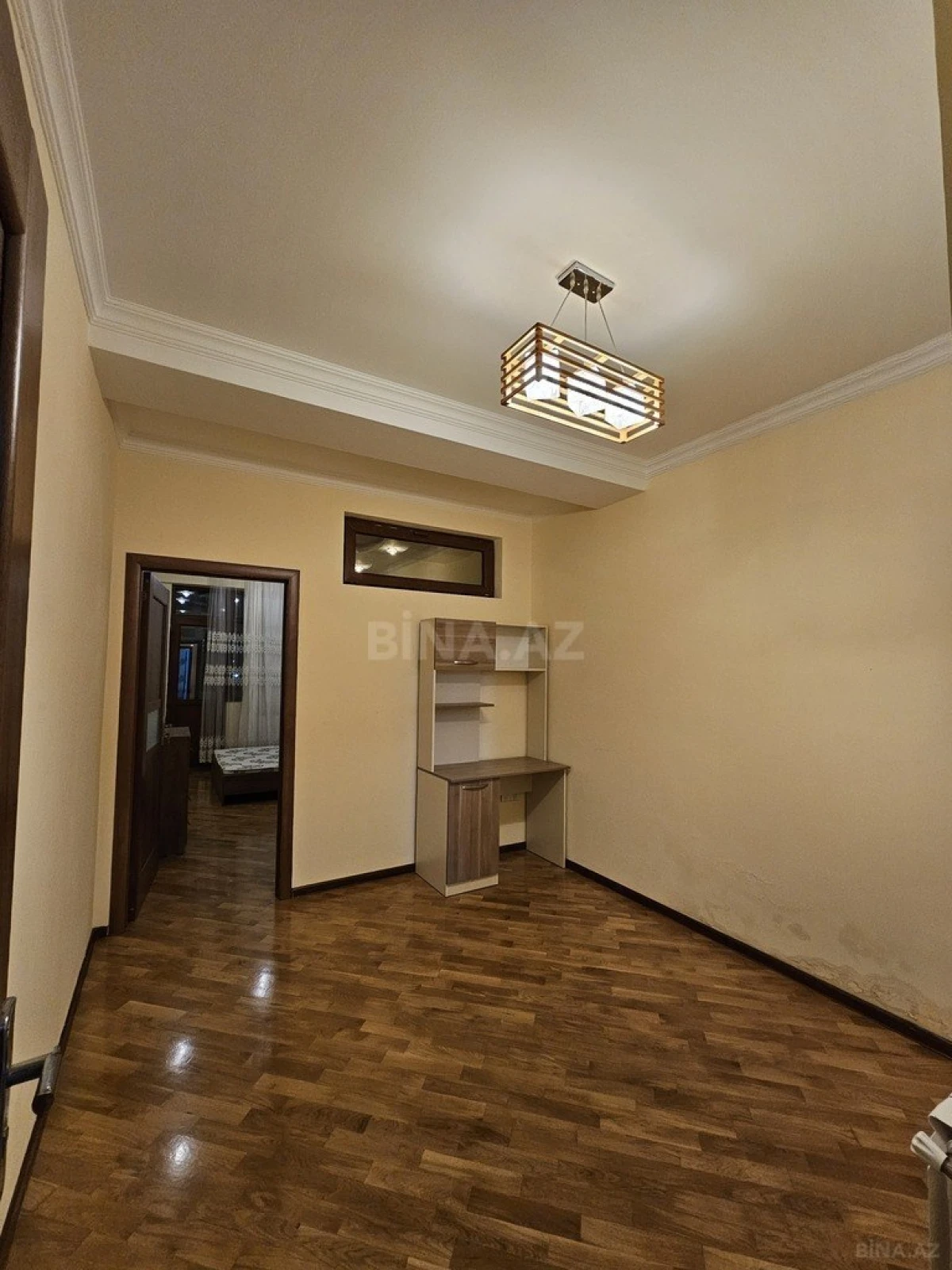 Kirayə verilir 3 otaqlı mənzil 101 m²