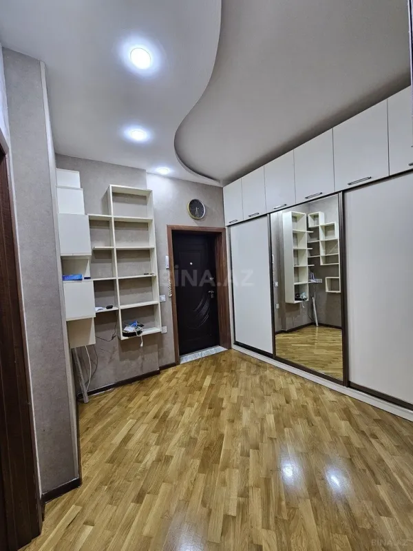 Kirayə verilir 3 otaqlı mənzil 101 m²