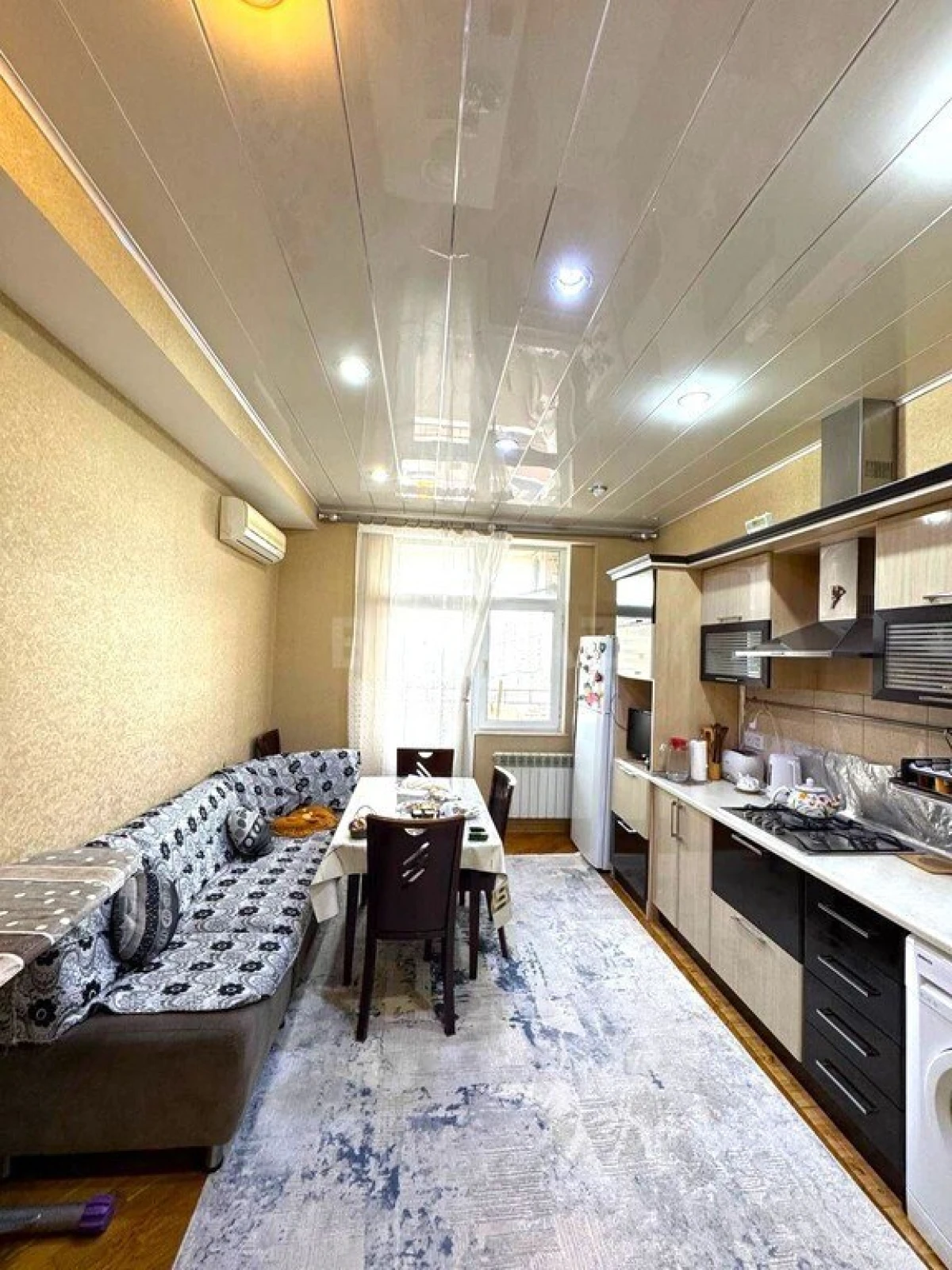 Satılır 3 otaqlı mənzil 125 m²