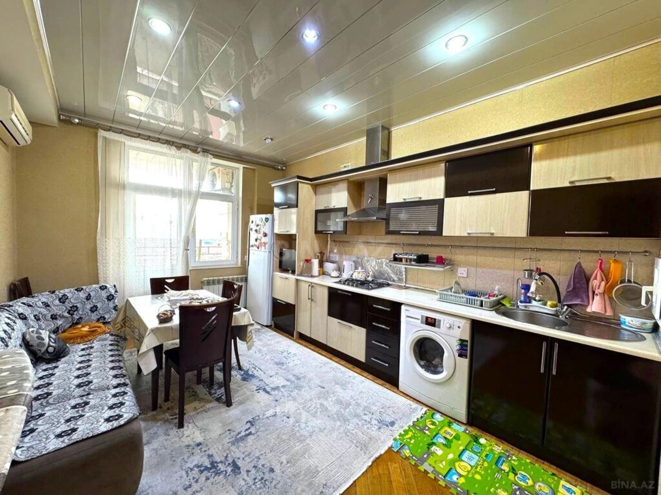 Satılır 3 otaqlı mənzil 125 m²