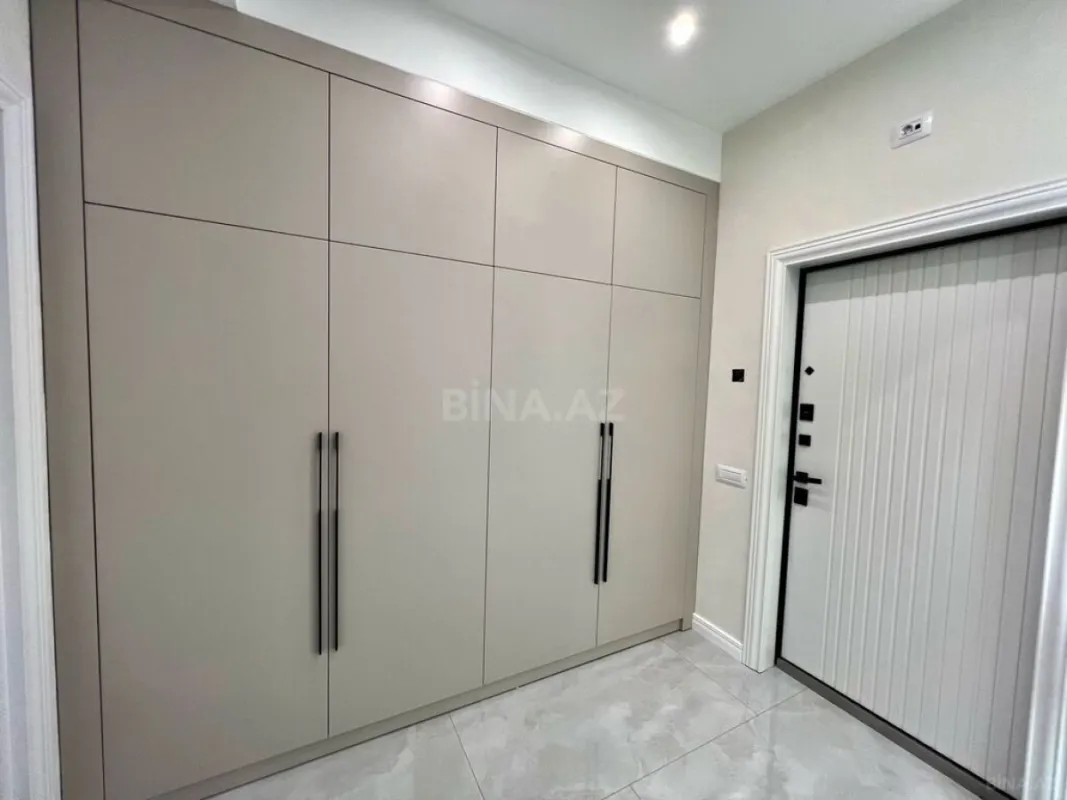 Satılır 3 otaqlı mənzil 98 m²