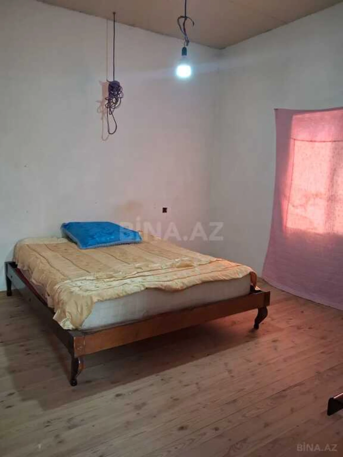 Satılır 6 otaqlı həyət evi 220 m²
