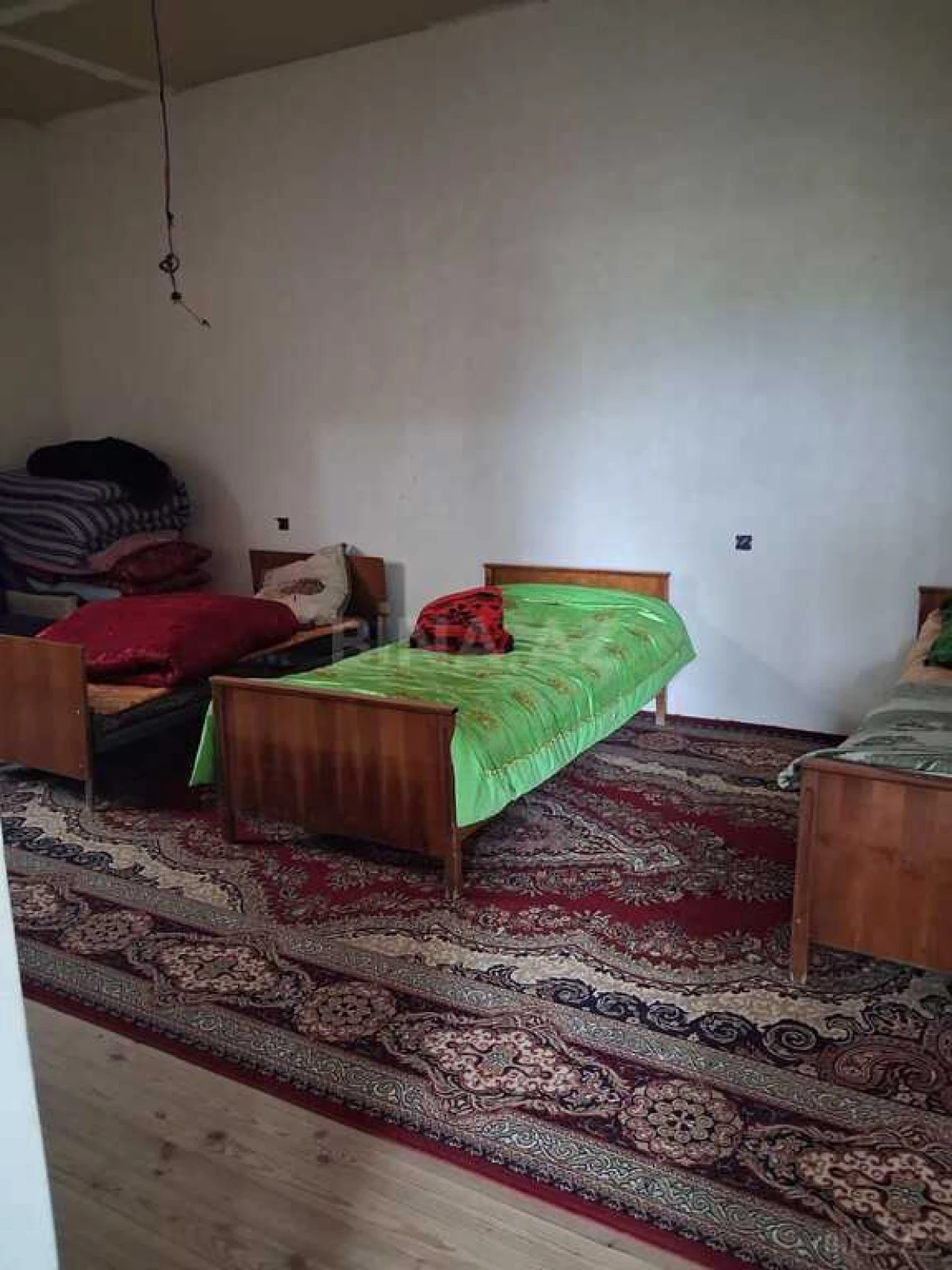Satılır 6 otaqlı həyət evi 220 m²