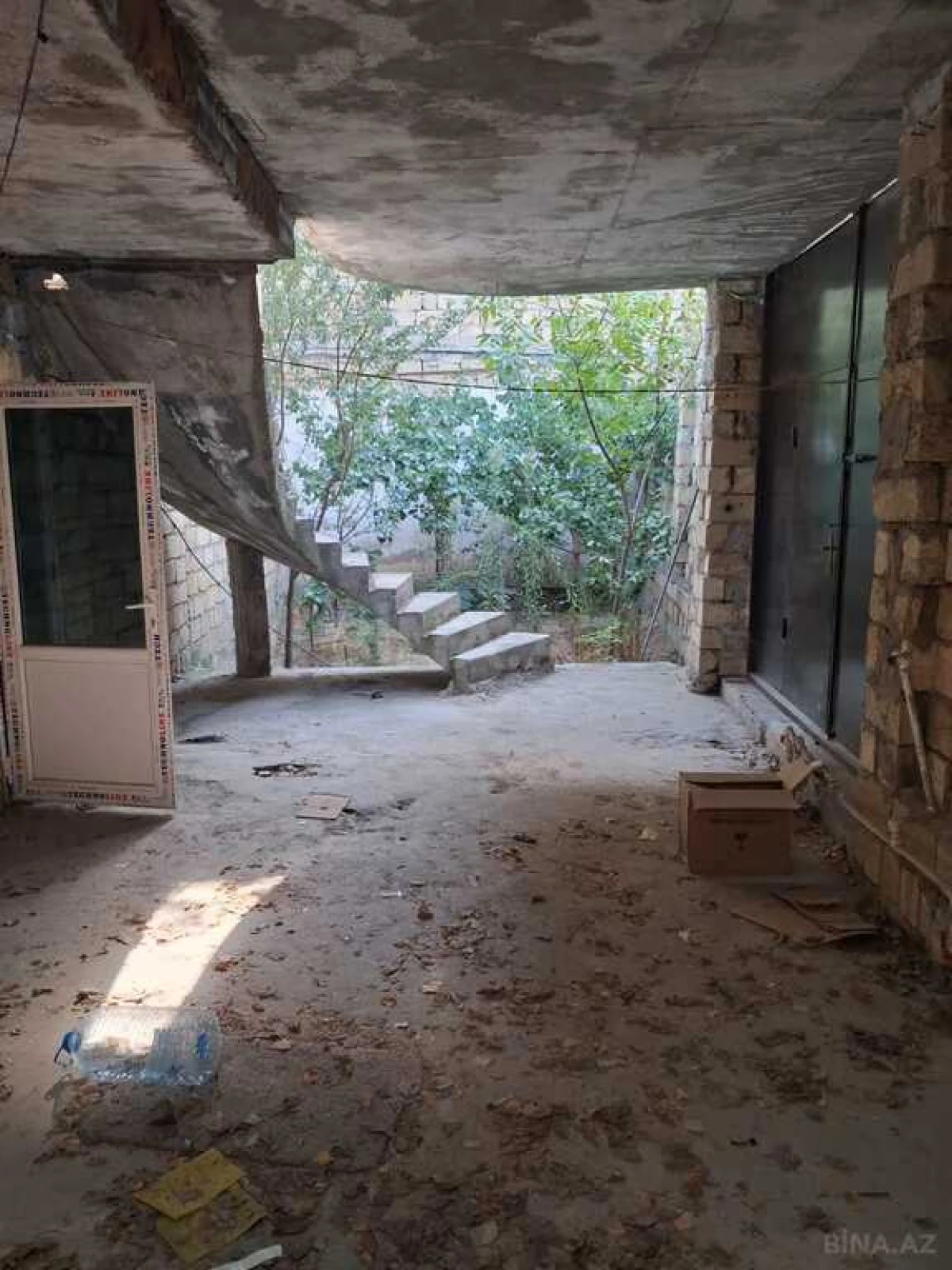 Satılır 6 otaqlı həyət evi 220 m²