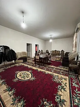 Satılır 6 otaqlı həyət evi 220 m²
