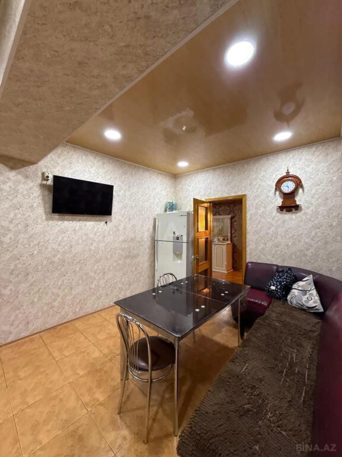 Satılır 4 otaqlı mənzil 123 m²