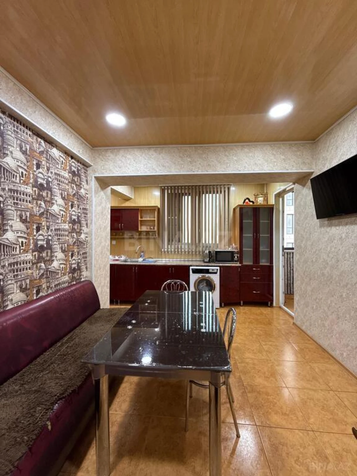 Satılır 4 otaqlı mənzil 123 m²