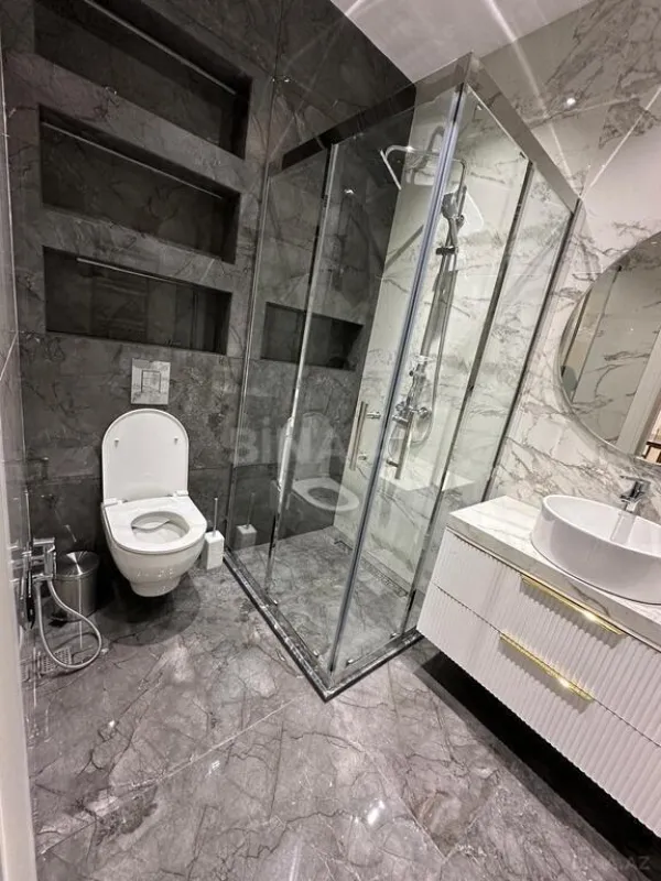 Kirayə verilir 2 otaqlı mənzil 70 m²